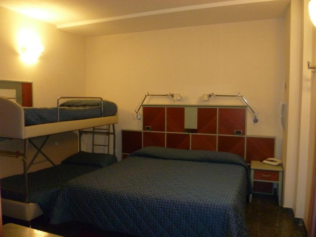 Hotel Derby Aprica Phòng bức ảnh